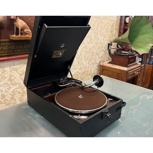 Tourne-disque vinyle rétro multifonctionnel en bois classique de qualité supérieure, logo personnalisable, gramophone antique pour la maison, fabrication en usine - Product Image 3