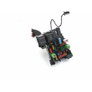 CAJA PORTAFUSIBLES VOLKSWAGEN Passat Variant B8 (3G5, CB5) (14>) 5Q09377615C Diésel 2.0 - Product Image 5