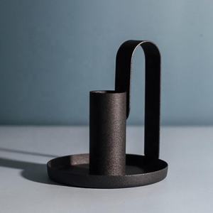 Candelabro para decoración del hogar, portavelas de metal hecho a mano, ideal para mejorar el ambiente cálido y acogedor todos los días. - Product Image 3