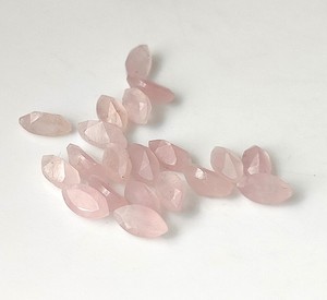 อัญมณีควอตซ์จากดอกกุหลาบธรรมชาติคุณภาพสูง2x4mm-15x20mm เจียระไนเหลี่ยมเพชรพลอยหลวมสำหรับทำเครื่องประดับสีชมพูขายส่ง - Product Image 2