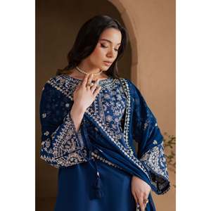 เสื้อปักลายผ้าลอน BATIK-3PC แขนสามส่วน พร้อมผ้าคลุมไหล่ชีฟองปักลาย และกางเกงปักลาย TROUSER-BIC-4621 - Product Image 4