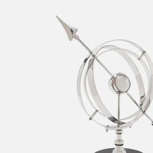 Pièce décorative moderne adaptée pour ajouter une touche de sophistication à la décoration de la maison ou du bureau - Product Image 4