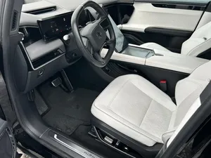 2023 HlPHl X AWD Van with Lithium Battery R18 Tires Leather Seats Rear <b>Camera</b> <b>Panoramic</b> Sunroof LED Headlights - Product Image 4