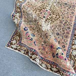 Tapis turc vintage 4,2x6,4 pi (127x194 cm), tapis en laine marron - Product Image 4