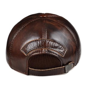 Vente en gros 2024 Nouveau bonnets en cuir de vachette de haute qualité Chaud Hiver Automne Cap Oreilles Mode Casual Lettre Design pour Hommes Femmes - Product Image 1