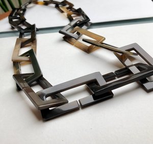 Venta al por mayor hecha a mano Vaca y cuerno de búfalo collar ágata incrustaciones de joyería para mujeres para fiestas - Product Image 1