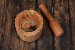 Mortero y Maja de madera de acacia para ajo, pimienta, trituradora de hierbas, utensilios de cocina, regalo de inauguración de cumpleaños. Mortero-4 "x 3" Maja - Product Image 6