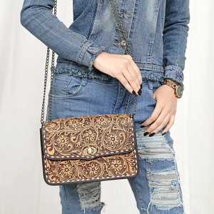 2024 Best Seller bolso cruzado de cuero genuino para mujer, bolso occidental bohemio de lujo, bolso marrón con flores y borlas, Mini bolso personalizado - Product Image 5