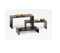 Support à cupcakes à 3 niveaux en métal argenté avec un aménagement spacieux et un design élégant pour les buffets de desserts et les rassemblements