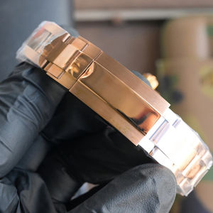 Reloj de Lujo para Hombre de 41 mm con Esfera Azul Cielo Analógica, Detalles de Diamantes Moissanite y Correa de Acero Inoxidable Completamente Engastada - Product Image 4