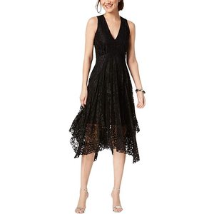 เดรสทรงเอไลน์สีดำสำหรับผู้หญิงยี่ห้อเทย์เลอร์ ไซส์ 4 พร้อมลายพิมพ์ที่เอวธรรมชาติและชายกระโปรงลูกไม้แบบผ้าเช็ดหน้า - Product Image 1