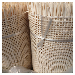 L'exportateur du Vietnam fournit des rouleaux de maille de sangle en rotin fabriqués à la main, parfaits pour la décoration et le remodelage de meubles d'intérieur. - Product Image 2