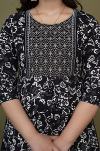 เสื้อคลุมยาวงานปักลวดลายโดรีแบบอินเดีย - Product Image 6