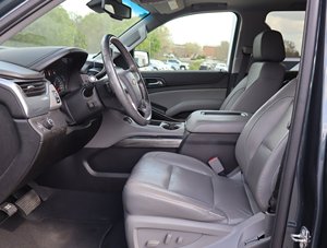 Chevrolet Tahoe LT V8 5.3L RWD d'occasion propre 2019 - Product Image 4