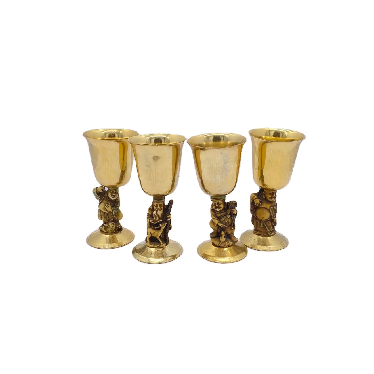 Modern Design Brass Wine Goblet Drinkware Térmicas Suprimentos Com Rose Shape Pipe Goblet Cup Para Vinho Latão Com Estilo Em Relevo