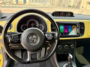 Volkswagen Beetle 2015 USADO, Volante a la Izquierda/Derecha - Product Image 3