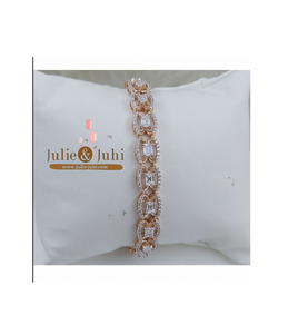 Women Diamond Bracelet With 18k <b>Gold</b> Classic Inspired Fine Jewelry Offering Radiant Charm Polished Finish And Stylish Presence - Product Image 1