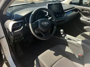 Toyota CHR LE 2020 - Product Image 4