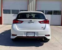 Voitures d'occasion au prix de gros le plus bas, Toyota Corolla IM Hatchback 4D à vendre