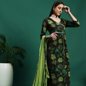 Robe d'été décontractée pour femmes exportation qualité multicouche et broderie travail tenue décontracté Kurtis ensembles du fournisseur indien en gros - Product Image 1