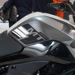 650MT CFMOTO ใช้ได้กับถัง3D สติกเกอร์ป้องกันด้านข้างสติกเกอร์มอเตอร์ไซค์ - Product Image 2