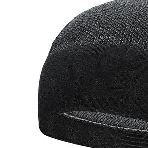 Gorros unisex cálidos y elegantes hechos de acrílico suave, perfectos para ropa de invierno, moda informal o marca promocional - Product Image 3
