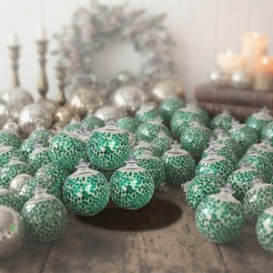 Adorno Navideño de Mosaico de Vidrio Hecho a Mano, Diseño de Diamantes de Lujo, Colgante Personalizable en Color, Artístico y Soplado - Product Image 2