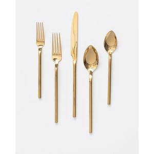 Juego de cubiertos de metal pulido dorado de acero inoxidable con mangos ergonómicos y acabado Premium para mayor comodidad y durabilidad - Product Image 1