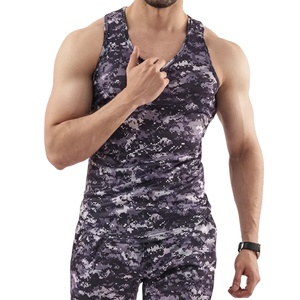 Fabricant sur mesure proposant des débardeurs pour hommes avec logo personnalisé pour les commandes en gros et les marques de vêtements de détail internationales. - Product Image 1