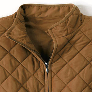 Gilets sans manches de haute qualité pour femmes avec capuche gonflée amovible, décoration en fourrure, veste d'hiver à bulles personnalisable - Product Image 5