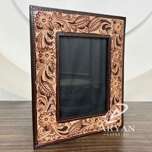 Cadre photo de table moderne de taille personnalisable au prix d'usine vente en gros cadre photo en cuir véritable usiné à la main de concepteur occidental - Product Image 1