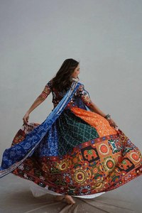 LANZAMIENTO ESPECIAL DE NAVRATRI, LEHENGA CHOLI DUPATTA DE ZAIN EXPORTS, TELA DE ALGODÓN Y RAYÓN PESADO, ESTAMPADO DIGITAL DE LUJO, REVERSIBLE - Product Image 3