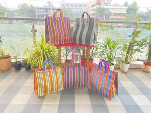 ถุงผ้าไนลอน PP แบบนำกลับมาใช้ใหม่เป็นมิตรกับสิ่งแวดล้อมถุงช้อปปิ้งผ้าใบลายทางแบบสั่งทำใช้ซ้ำได้ทำในอินเดีย - Product Image 2