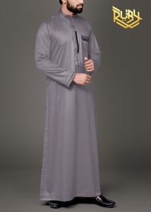 Listo para enviar estilo tradicional de los hombres de moda Thobes tela transpirable con patrón sólido vestido largo para adultos - Product Image 3