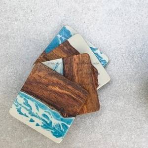 Posavasos únicos de madera de olivo y resina epoxi cuadrados al por mayor posavasos únicos con borde de resina de madera para beber café té - Product Image 3