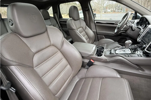 LISTO PARA CONDUCIR - USADO, VOLANTE A LA IZQUIERDA |   CONDUCCIÓN DERECHA |   PORSCHE CAYENNE S E-HYBRID PLATINUM EDITION 2017 - Product Image 5