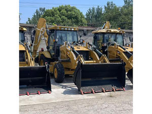 Chargeuse-pelleteuse CAT 428F puissante - Product Image 2