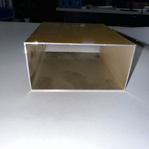 Profilé en aluminium carré anodisé doré au prix d'usine directement de l'usine d'aluminium Song Hong au Vietnam - Product Image 6