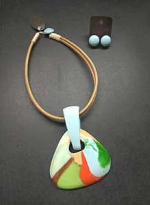 Letest Design Multi Couleur Haute Finition Résine Bijoux Femmes Boucles D'oreilles Ensembles de Bijoux De Mode Bijoux Accessoires De Noël - Product Image 6