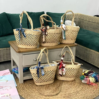Buatan tangan Vintage air Hyacinth tas tangan wanita bergaya Dual bahu tali tahan lama Pinwheel desain tenun terbuka atas bunga