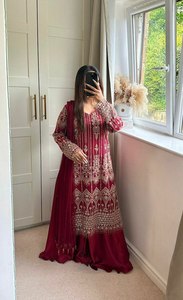 Mois Eid & RAMDAN spécial femmes musulmanes portent poids léger Georgette Top & Sharara avec Dupatta prêt à acheter - Product Image 2