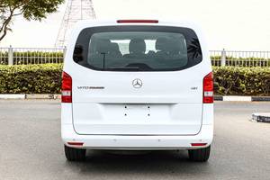 Véhicule d'occasion certifié avec faible kilométrage (20,8 km) et un état impeccable, blanc, Mercedes-Benz Vito Tourer 121 2.0L M274 DEH 20 LA, moteur RWD VAN, modèle 2018 - Product Image 6