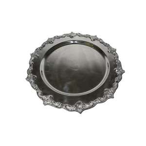 Assiette de présentation ronde, bord orné en relief, finition argentée, assiette de présentation, décoration de table de Noël, accessoire de vaisselle - Product Image 3