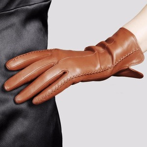 Guantes de cuero impermeables con pantalla táctil para mujer al por mayor para uso en las cuatro estaciones - Product Image 4