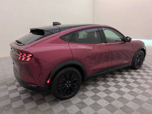 ฟอร์ด มัสแตง มัค-อี พรีเมียม ปี 2025 สภาพดี ใช้งานน้อย - Product Image 2