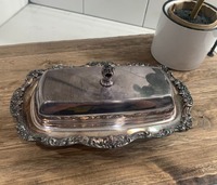 Beurrier en acier inoxydable de qualité supérieure avec éclat idéal pour le restaurant de l'hôtel et la présentation de table de petit-déjeuner à la maison