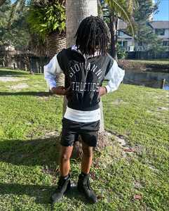 OEM survêtement d'été personnalisé Streetwear broderie sweat-shirt coupe-vent en nylon pantalon short ensemble hommes survêtement - Product Image 1