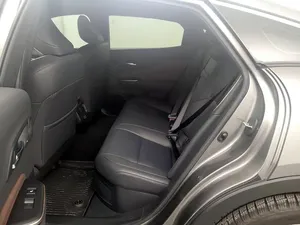 TOYOTA CROWN LIMITED 2023 USADO (LHD/RHD) - Product Image 2