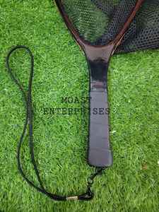 Filet d'atterrissage de pêche à la mouche en plein air Filet à truite Cadre en bois avec filet en caoutchouc Filet coulé à la main Thor Filet de pêche à la truite - Product Image 5