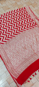 Auténtico Sari de Georgette Khaddi Puro, Tejido Semi-Artesanal, Suave, con Detalles Tradicionales Intrincados, Elegante para Fiestas - Product Image 2